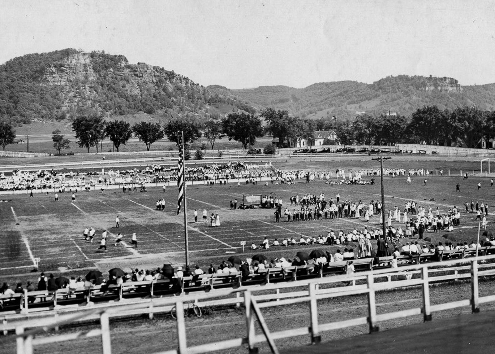 UW-L Collection, UW-L Track Meet, 1920